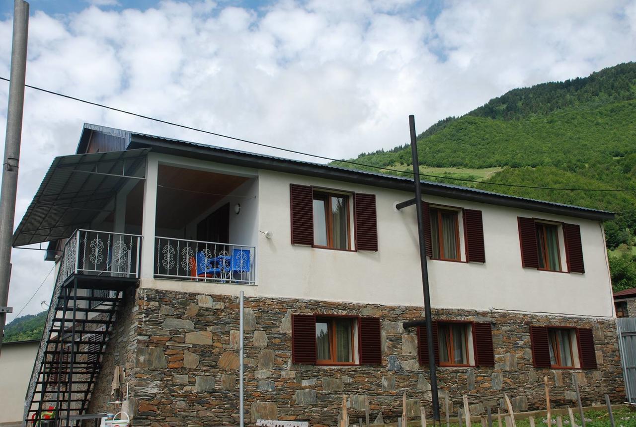 Guest House Lasili Mestia Eksteriør billede